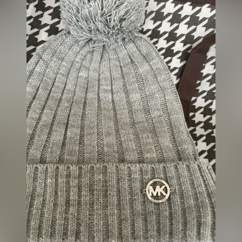 Mk beanie with Pom Pom